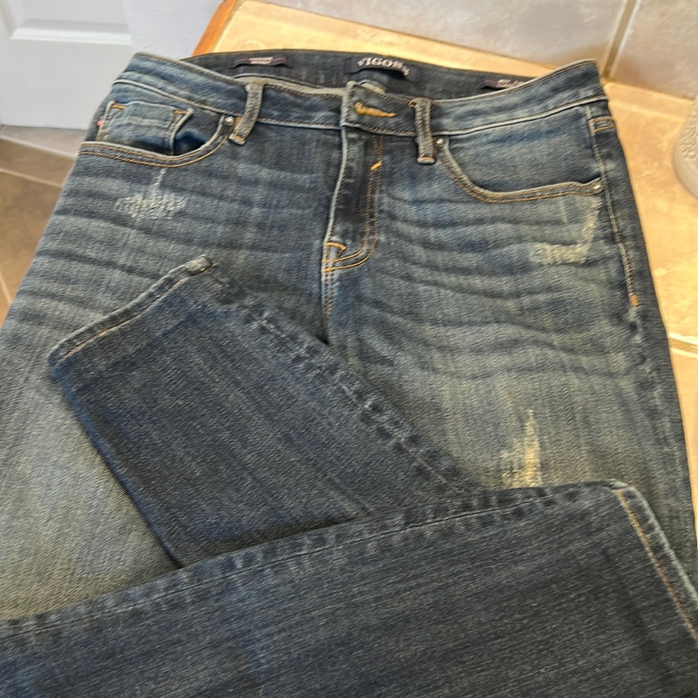 VIGOSS. NWOT size 27 w/29l